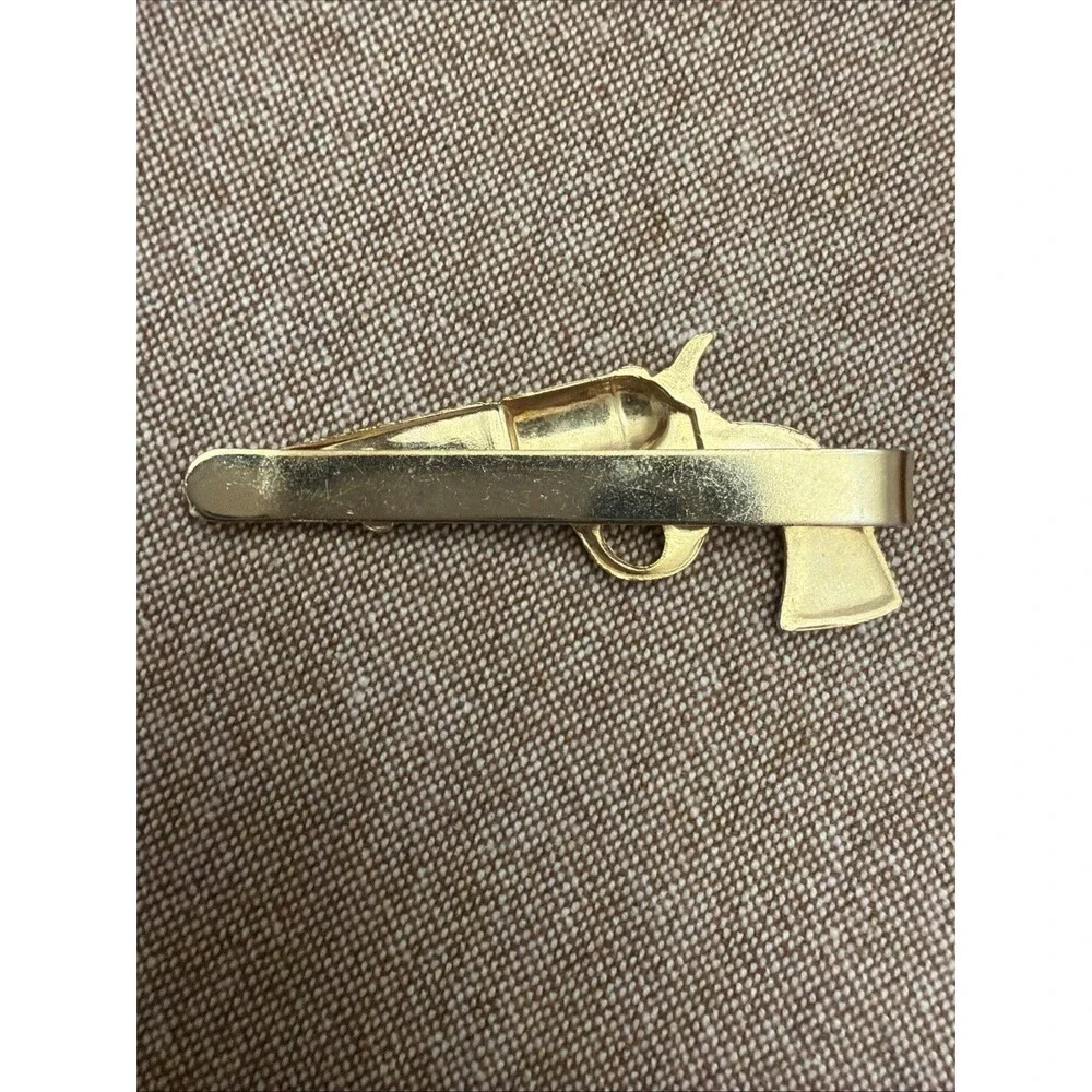 Vintage Revolver Tie Pin